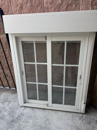 Ventana PVC con persiana 1,30 de alta x 1,00 metro