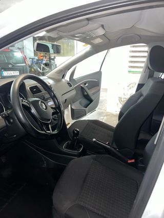 Volkswagen Polo 2015