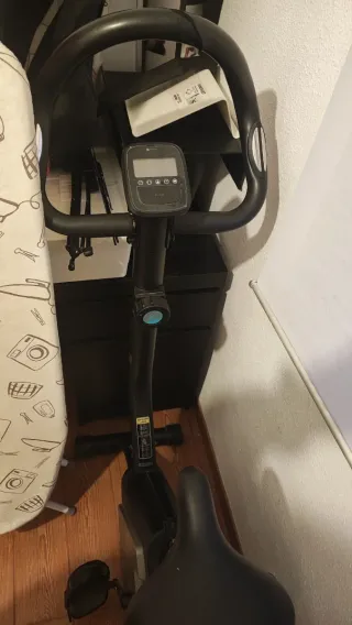 Bicicleta Estática Essential 04