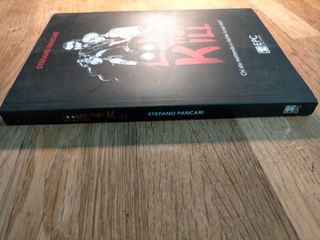 "Looks That Kill" di Stefano Pancari