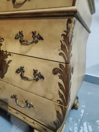 Cajonera antigua madera beige y dorada