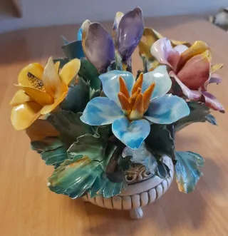 Centrotavola Capodimonte Fiori Ceramica