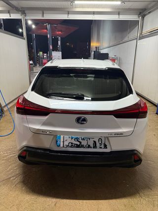 Lexus UX 2022 recien pasado revision