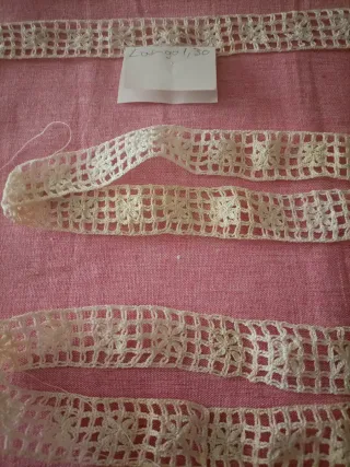 Juego de cama puntilla hecha a mano entredós.