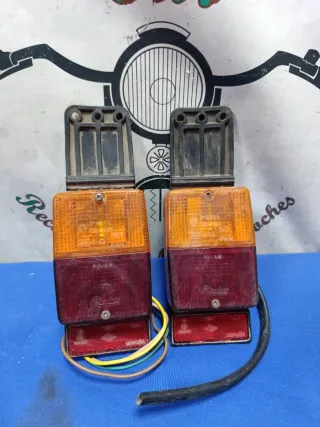 Pareja Pilotos Traseros Remolque