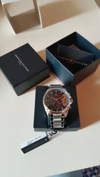 Orologio Tommy Hilfiger analogico multifunzione