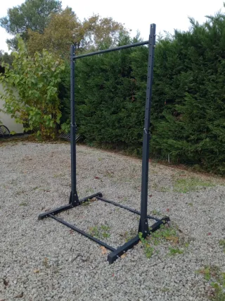 Barra de dominadas ajustable