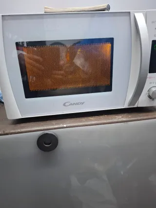 Microondas Candy Blanco