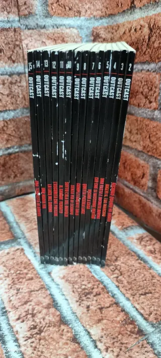 Fumetti Outcast di Robert Kirkman IL REIETTO