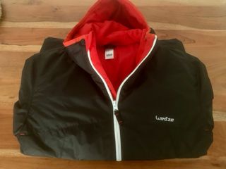 Chaqueta negra reversible Wed'ze