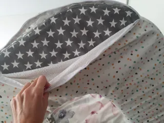 Cojín Lactancia Sonora + funda impermeable