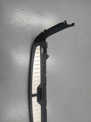 Plástico Maletero BMW F11 Serie 5