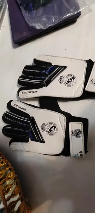 Guantes de portero Real Madrid talla 6 años