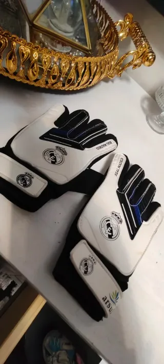 Guantes de portero Real Madrid talla 6 años