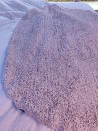 Alfombra beige Lorena Canals