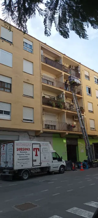 Se vende empresa de mudanzas por jubilación.