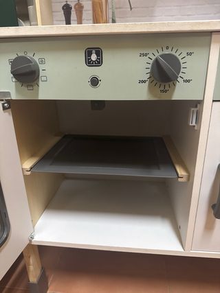 Cocina infantil de madera