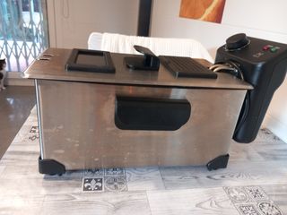 Freidora Eléctrica 2L