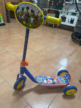 Patinete infantil Mickey Mouse