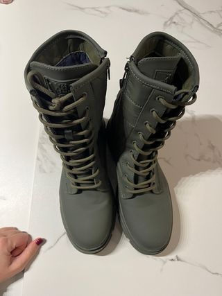 Botas militares verdes