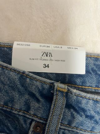 Zara Jeans Cropped Flare