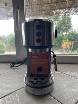 Cafetera Espresso Taurus.