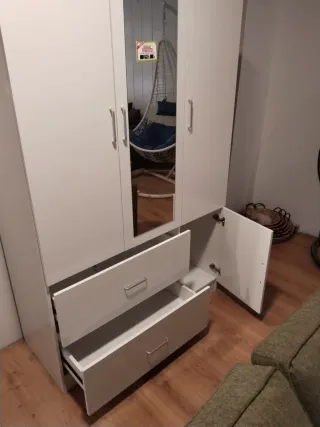 Armario 3 puertas 2 cajones