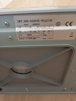 Proyector Portátil 3M 2668(275 W)