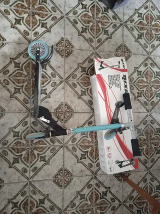 Patinete infantil 2 ruedas 5+ años 50kg