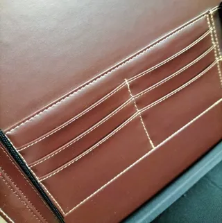 MALETÍN EJECUTIVO  MARRÓN.