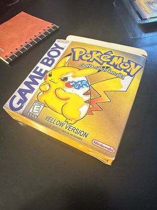Pokémon Yellow Version Game Boy Inglés
