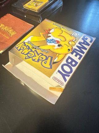 Pokémon Yellow Version Game Boy Inglés