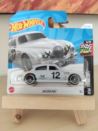 Hot Wheels Jaguar MK1 2024 127/250 HW Race Day