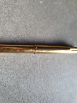 Bolígrafo Parker Dorado