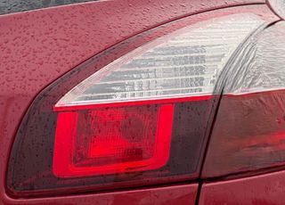 PILOTO TRASERO DERECHO PORTON RENAULT MEGANE III