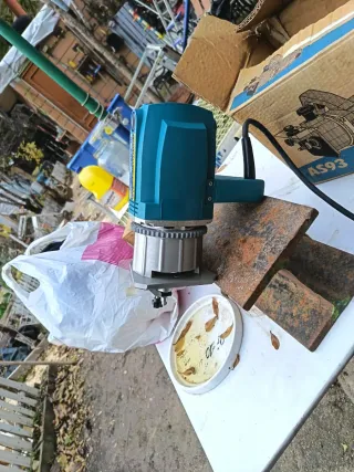 Fresadora Virutex AS93