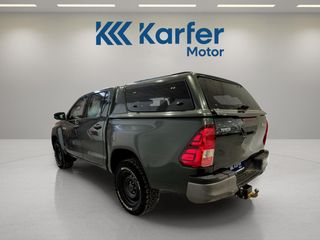 Toyota Hilux 2.4 D-4D Cabina Doble GX