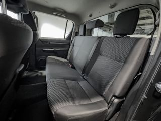Toyota Hilux 2.4 D-4D Cabina Doble GX