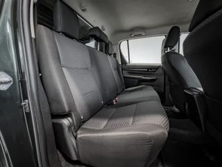 Toyota Hilux 2.4 D-4D Cabina Doble GX