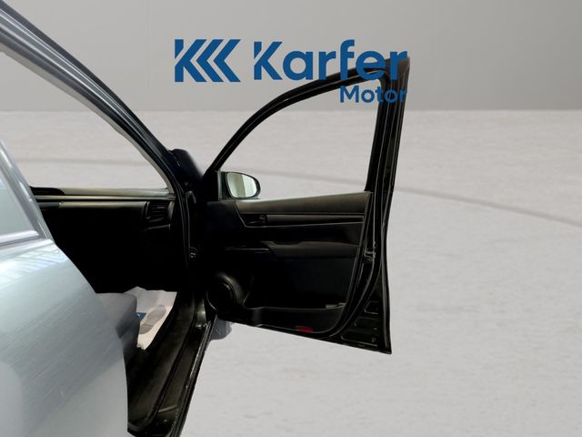 Toyota Hilux 2.4 D-4D Cabina Doble GX