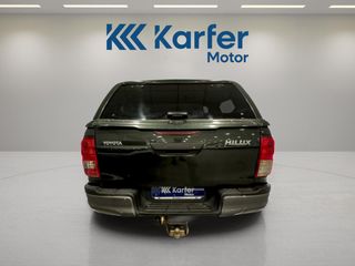 Toyota Hilux 2.4 D-4D Cabina Doble GX