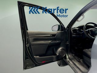 Toyota Hilux 2.4 D-4D Cabina Doble GX