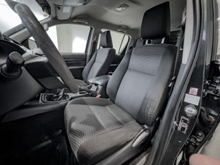 Toyota Hilux 2.4 D-4D Cabina Doble GX