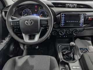 Toyota Hilux 2.4 D-4D Cabina Doble GX