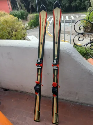 Sci Elan con attacchi