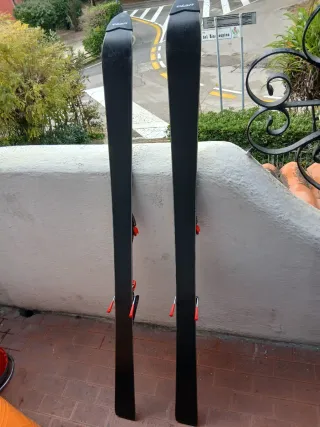 Sci Elan con attacchi