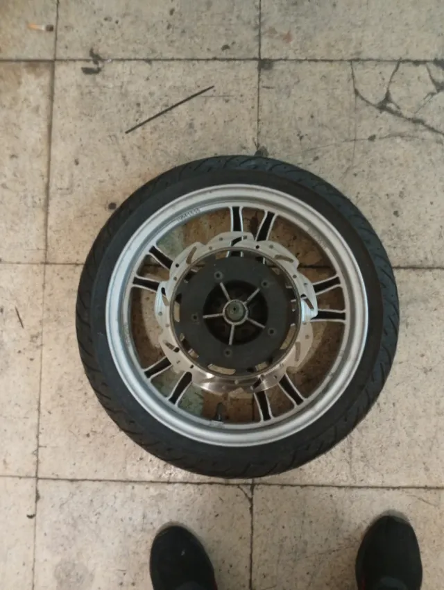 Rueda Delantera Sym Symphony 125 S Carburación