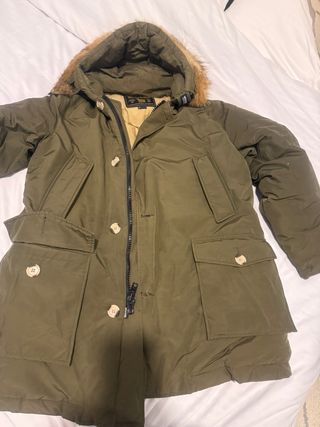 Giubbotto Woolrich verde con cappuccio