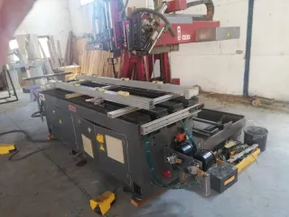 Fresadora CNC Rierge