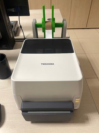 Impresora de etiquetas Toshiba B-FV4T con cortador
